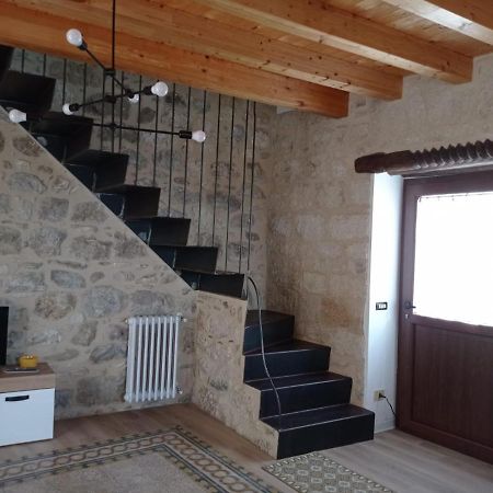 Casa Vacanze Borgo Gulini Da Anna 페트랄리아 소프라나 외부 사진